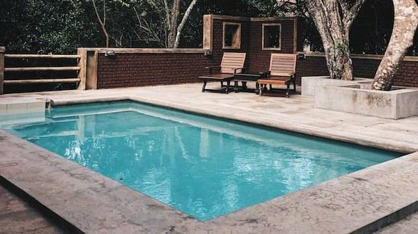 Les étapes clés pour choisir votre entreprise de piscine